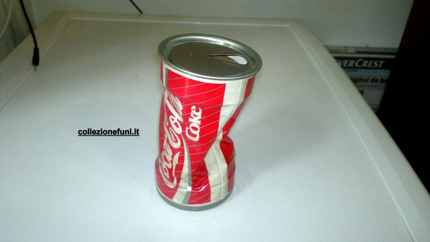 Coca Cola Lattina che Balla